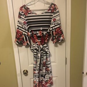 Floral Stripe Tie-Waist Women’s Dress - White/Black with Gorgeous Floral Detail